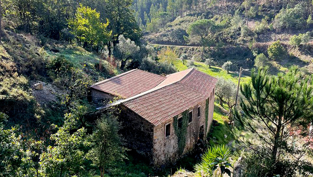 Casa Água de Alta Figueiró dos Vinhos|Arnold Aarssen hard at work at Concepto-Studio|Arnold and Eric on-site, it’s not all deskwork|Casa Água de Alta Figueiró dos Vinhos (2)|Casa Água de Alta Figueiró dos Vinhos|Casa Água de Alta Figueiró dos Vinhos|Casa Água de Alta Figueiró dos Vinhos|Casa Água de Alta Figueiró dos Vinhos|Eric de Bruijn at Concepto-Studio|Technology plus a knowledge of the market