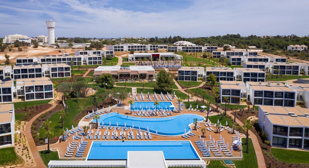 Azora takes over Pestana Blue Alvor