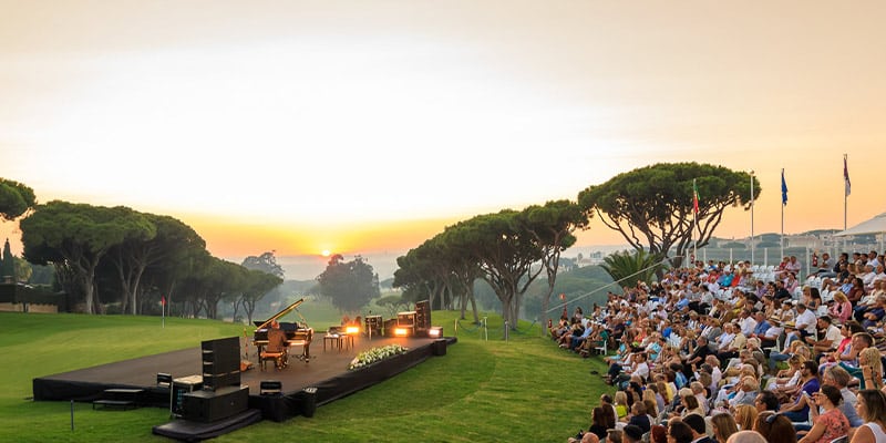 A piano concert at last year's Vale do Lobo’s Summer Music Sessions||View of the lake next to which the Vale do Lobo’s Summer Music Sessions will take place