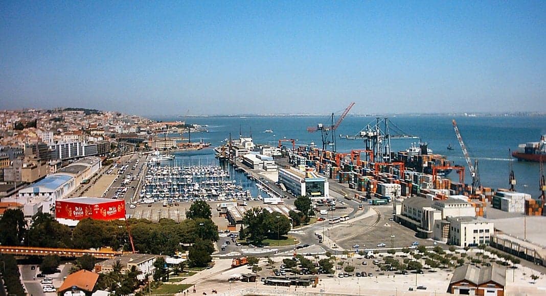 Lisbon port “totally blocked”, with no ships loading or unloading
