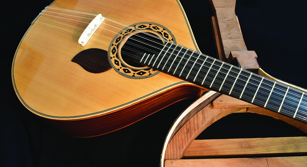 Makings of the perfect Portuguese guitar|Makings of the perfect Portuguese guitar|Makings of the perfect Portuguese guitar|Makings of the perfect Portuguese guitar|Makings of the perfect Portuguese guitar|Makings of the perfect Portuguese guitar|Makings of the perfect Portuguese guitar