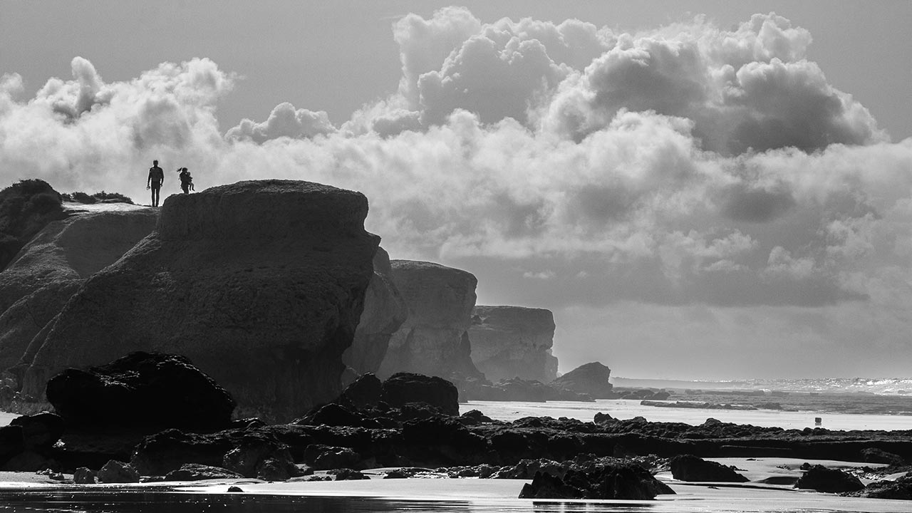 Praia da Galé, Albufeira, Algarve @ António de Sá Fragoso|Portugal by George Landmann