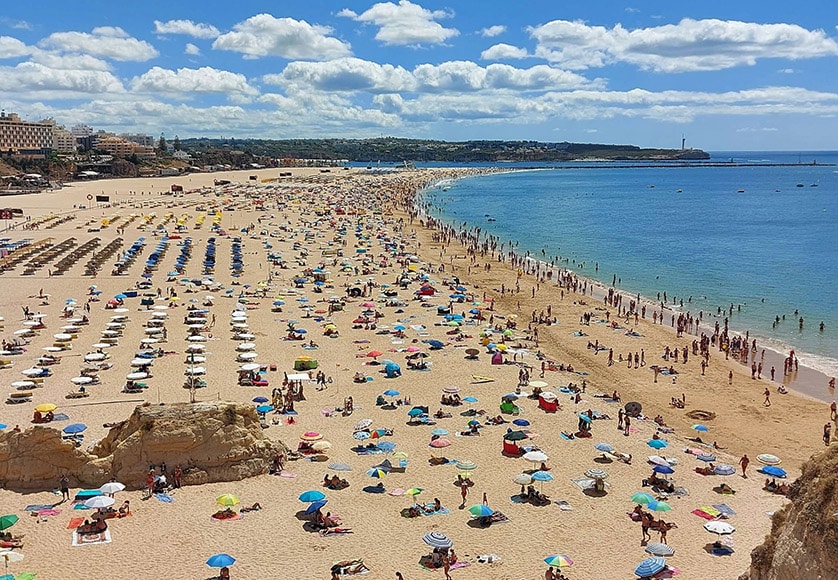 Praia da Rocha is popular with Portuguese tourists - Photo: Inês Lopes/Open Media Group
