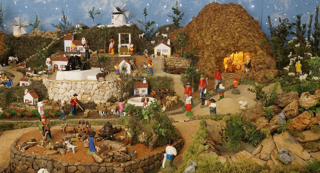 Local resident donates iconic nativity scene to Lagos||Local resident donates iconic nativity scene to Lagos|Local resident donates iconic nativity scene to Lagos