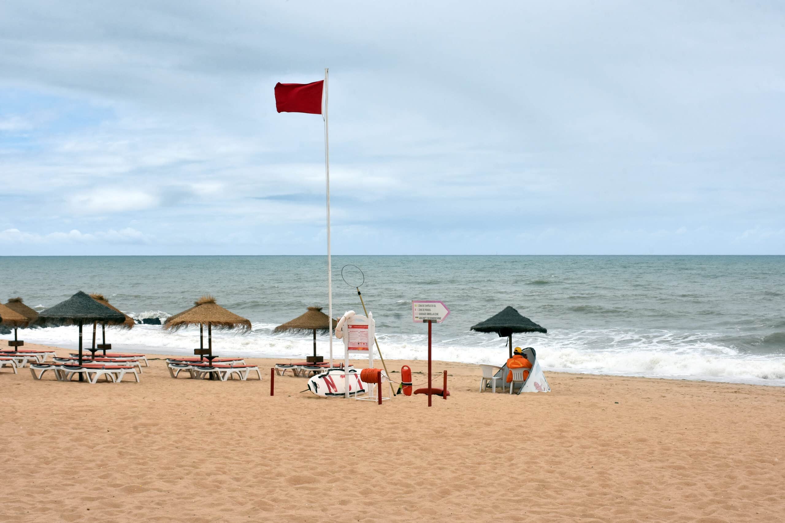 Swimming discouraged in Vilamoura/Quarteira following wastewater leak