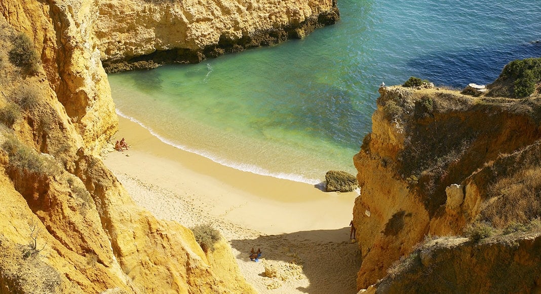 Algarve tourism officials celebrate “historic results” in 2019