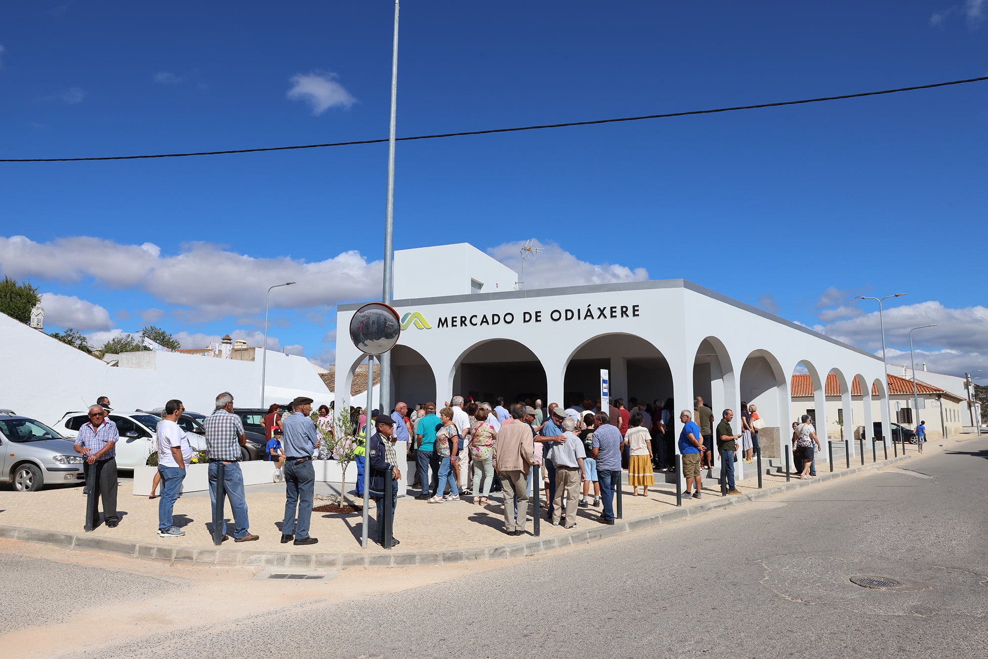 Revamped market reopens in Odiáxere