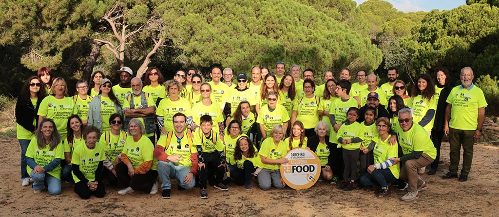 Refood Albufeira get-together in November|At the Madrugada Support Centre in Luz, during the official launch of the ‘Birds of the Algarve’ 2024 Calendar in September|Darrell and Erica Kitzman|Inauguration of the renovated municipal kennel in Portimão|John Hough, Madrugada president|Let's go! Dog walkers are always welcome