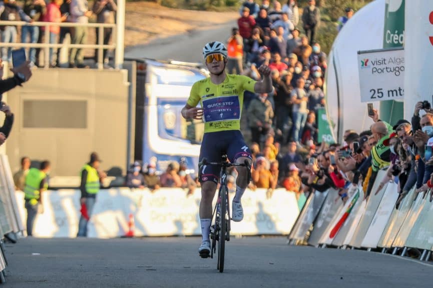 Remco Evenepoel celebrating his 2022 win (Photo: www.voltaaoalgarve.com)