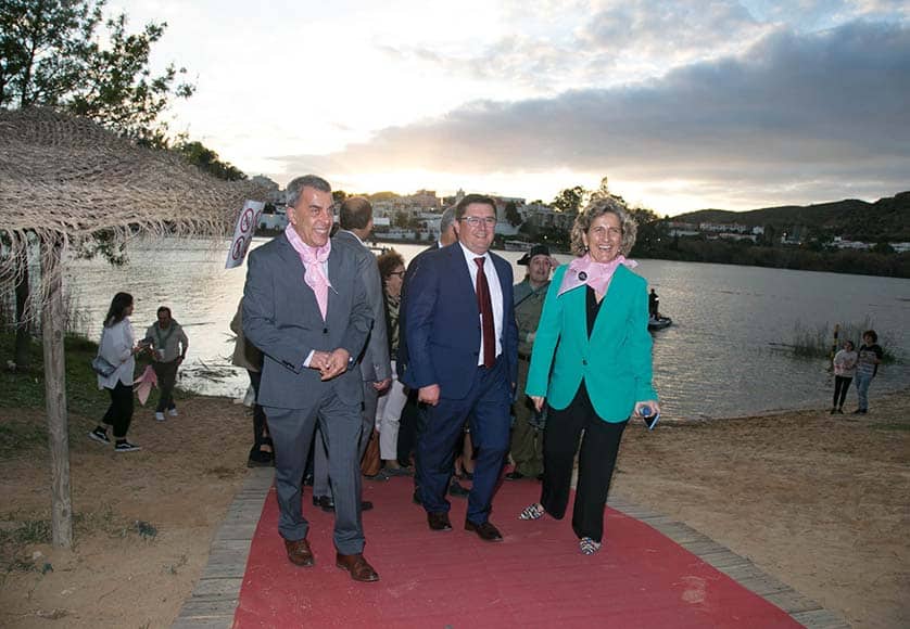 Left to right: ‘Alcalde’ of Sanlúcar de Guadiana, José Maria Perez Díaz; Alcoutim Mayor, Osvaldo dos Santos Gonçalves; and Minister of Territorial Cohesion, Ana Abrunhosa