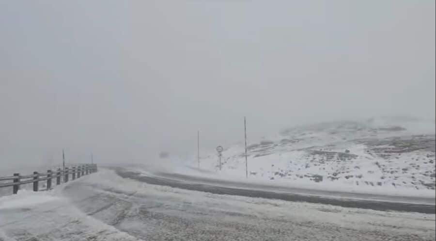 Portugal expects rainy weekend as first snow falls in Serra da Estrela