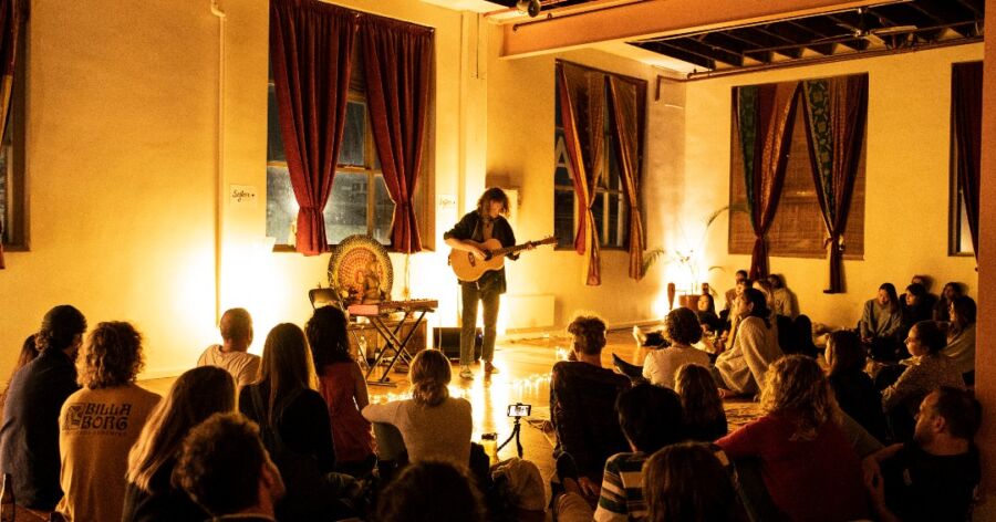 Secret Sofar Sounds concert in Faro on December 2