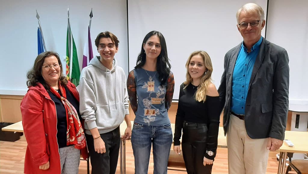 Teacher Lurdes Seidenstricker, Diogo Mendes, Sara Guerreiro, Ana Vieira and Volker Biebesheimer