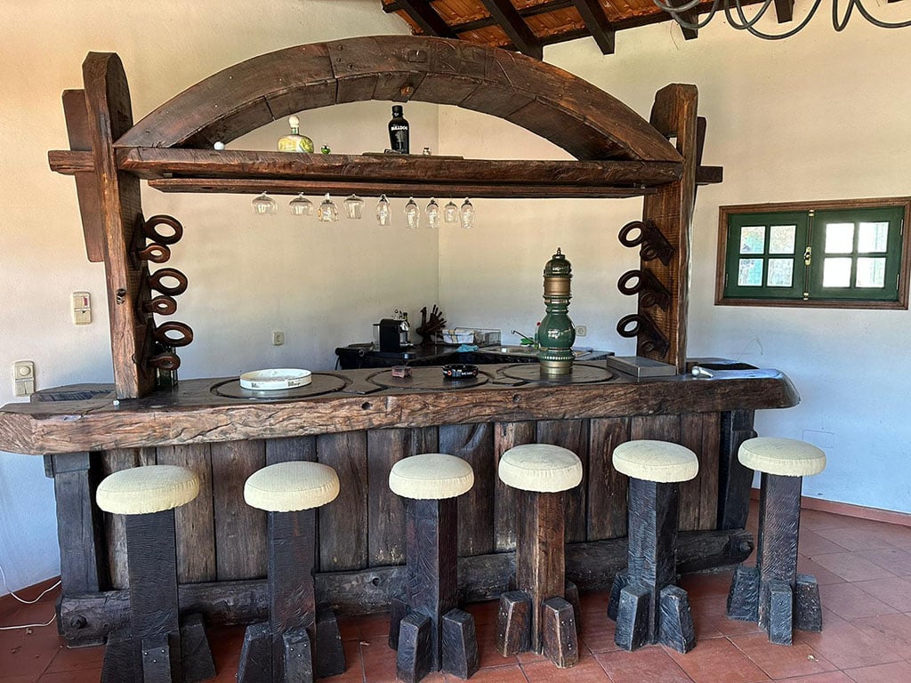 In all its glory: who could say no to a free bar like that?|AL & Francesinha SML|Bar on a hill: a temporary resting place for Alastair, Alan and the new bar|Vanessa and Jeremy after the first, unsuccessful phase of Operation Free Bar … her mallet wasn’t big enough|Sunrise valley SML