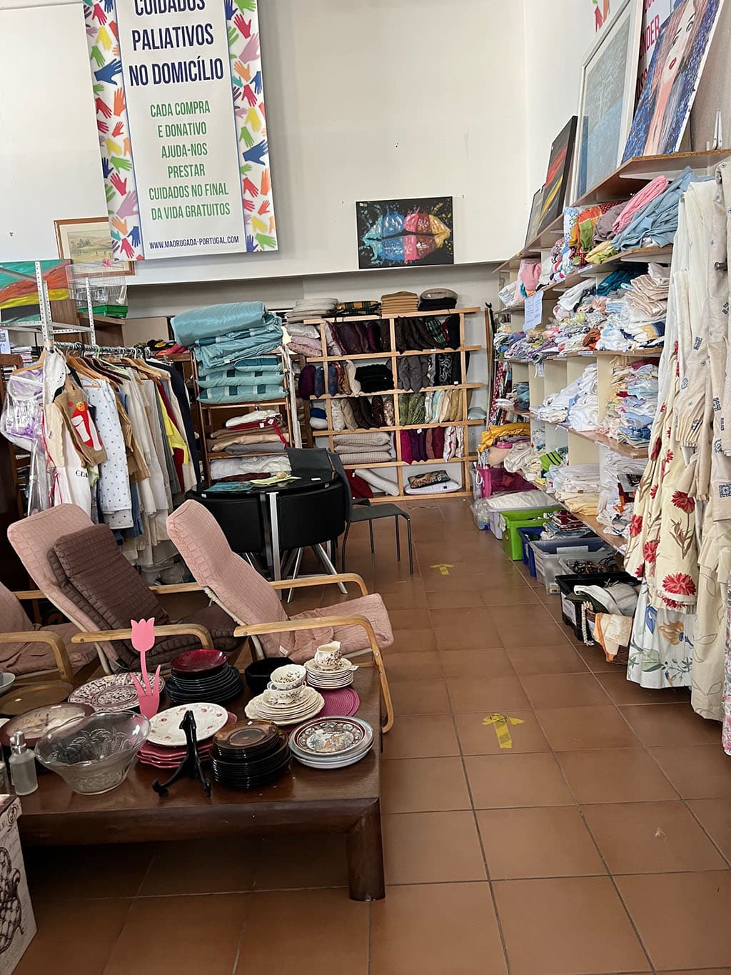 The linen corner at the Madrugada Home Store – organized, folded and labeled|Greystoke (alias CatDog) making herself at home|The Madrugada Homestore in Lagos – come on in