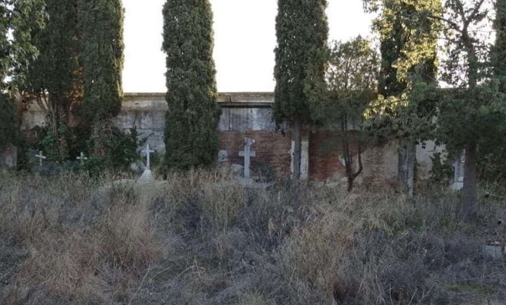 There are plans to renovate the cemetery