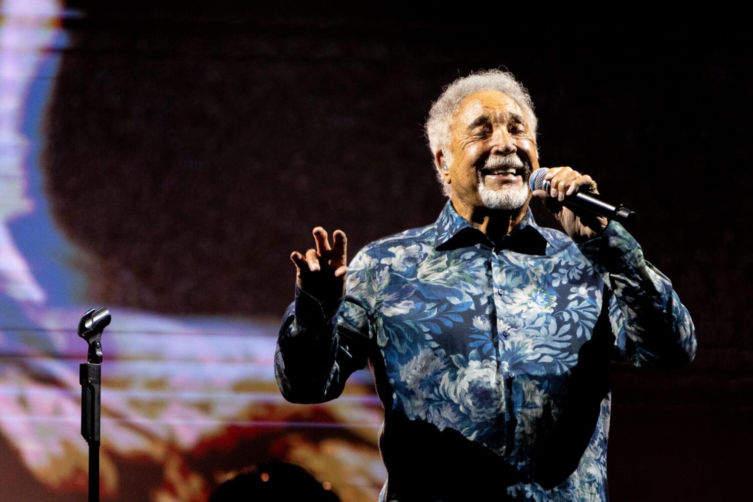 Tom Jones_01|Tom Jones_01|Tom Jones_01|Tom Jones_02|PCR_Summer Gala_Tom Jones_Algarve Studios_2024_ (13)|Tom Jones 1 (1)