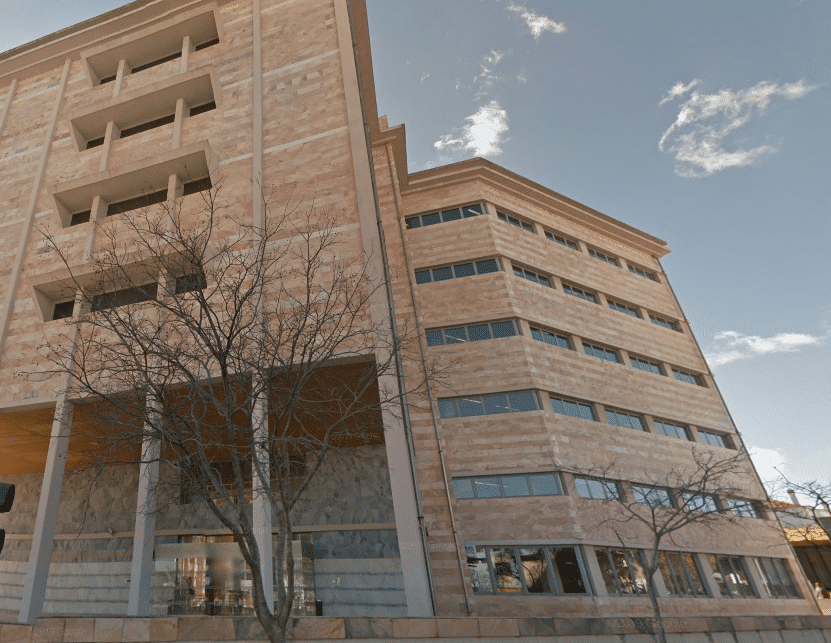 Algarve accountant accused of fake job scam