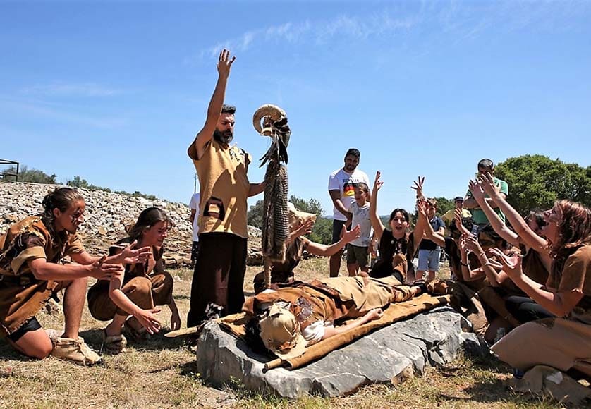 A day in Prehistory Alcalar