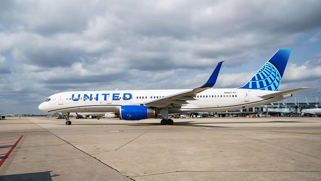 United-Airlines-B757-200-2-scaled