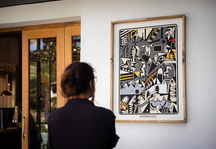 ‘Chamber of Secrets’ by Tom Leamon at Bela Vita Bar & Brasserie|‘Chamber of Secrets’ by Tom Leamon at Bela Vita Bar & Brasserie|‘Chamber of Secrets’ by Tom Leamon at Bela Vita Bar & Brasserie