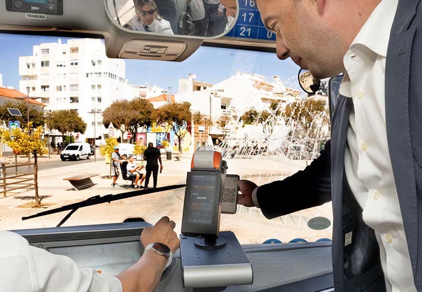 Portimão unveils new electric Vai e Vem town buses