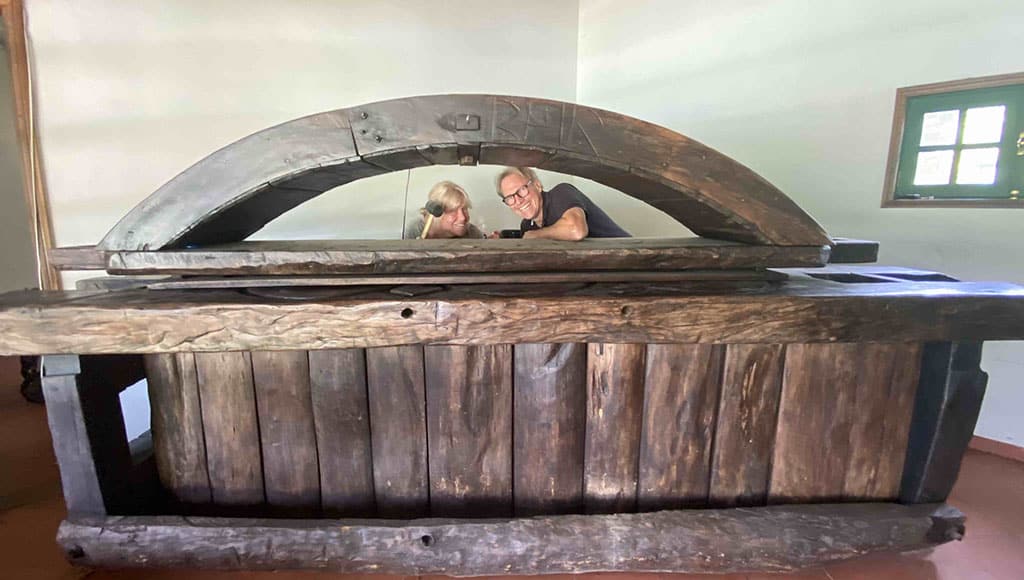 Vanessa and Jeremy after the first, unsuccessful phase of Operation Free Bar … her mallet wasn’t big enough