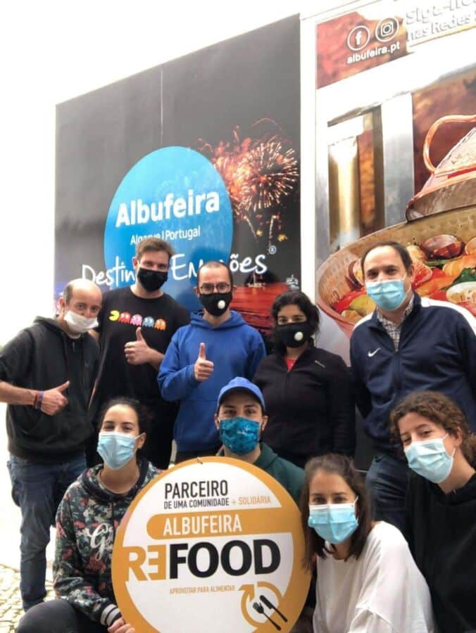 Volunteers at the inauguration of the Refood Albufeira branch||Refood Albufeira seeks volunteers