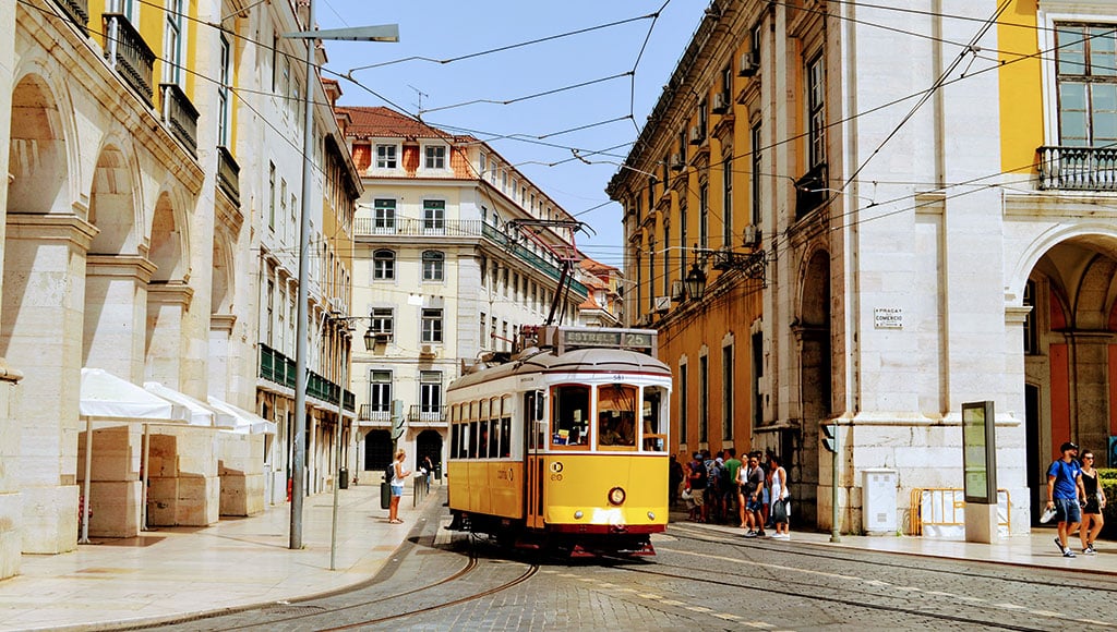 Lisbon electric tram|Torre de Belém