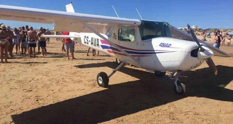 acid_cessna_152-cs-ava.jpg