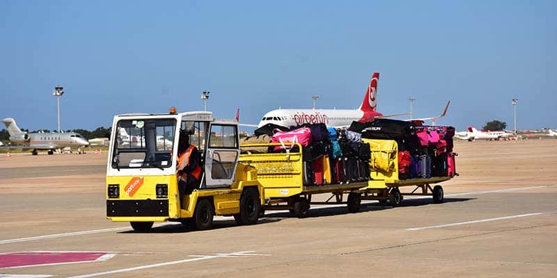 Woman arrested at Faro Airport with 2.5 kilos of cocaine in luggage
