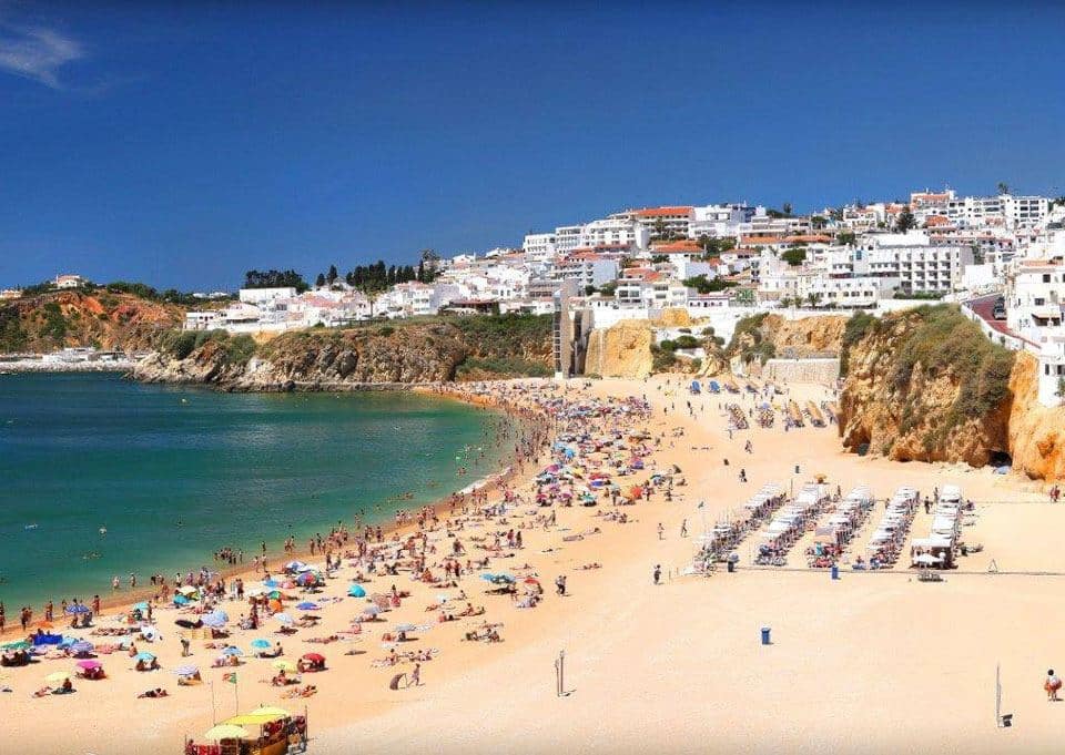 Albufeira bars to start closing at 3am