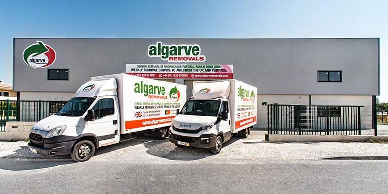 Photo of the front of the purpose-built Algarve Removals depot in the Algarve to complement their removal service