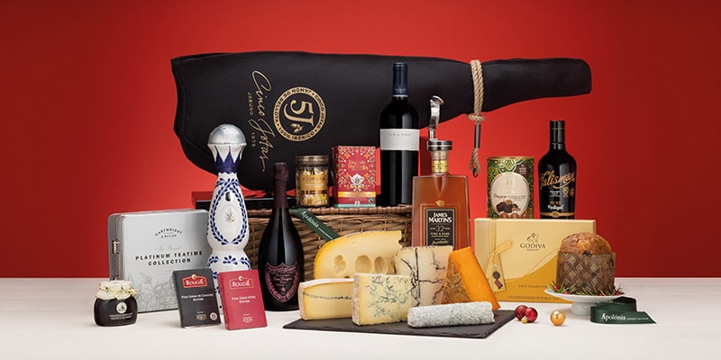 Photo of one of Apolónia Supermarkets Christmas Hampers for 2022|Apolónia's 2022 Algarve Delight Christmas Hamper|Apolónia's 2022 Algarve Delight Christmas Hamper|Photo of Apolónia's Cheese Delight Christmas Hamper|Apolónia's 2022 Algarve Delight Christmas Hamper