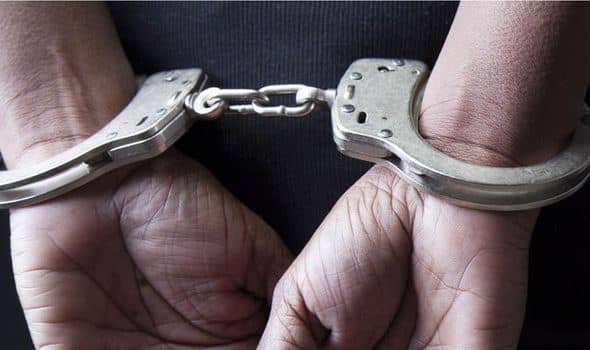 arrested-765389.jpg