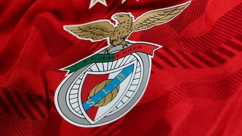 benfica-emblema4057c102_base.jpg