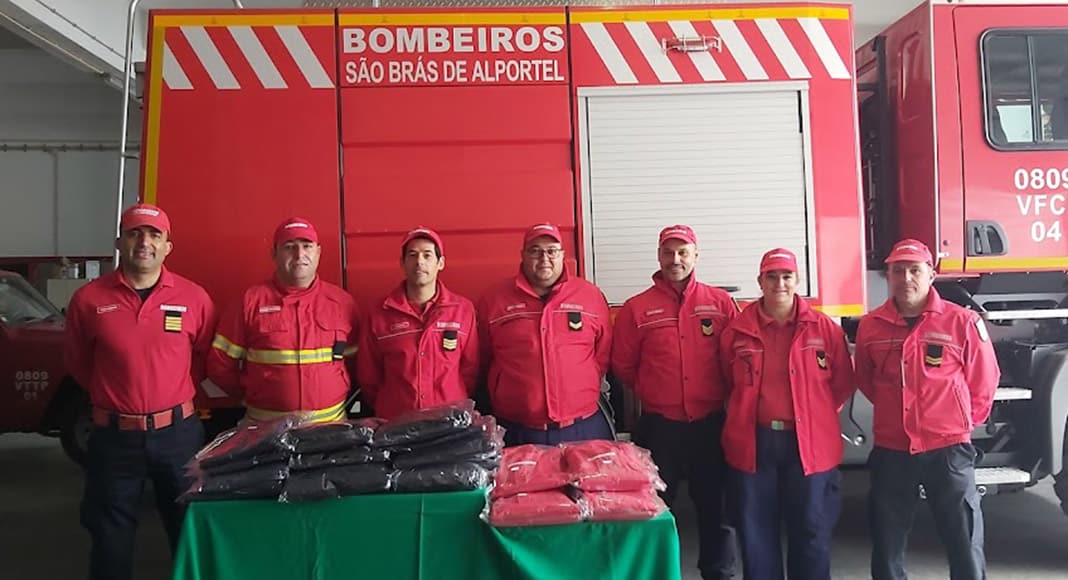 Rotary Club Estoi Palace International purchased the much-needed equipment