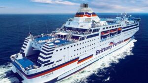 Expats power petition for new ferry link between UK and Portugal