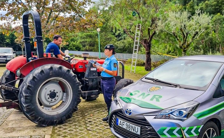 GNR officer by tractor