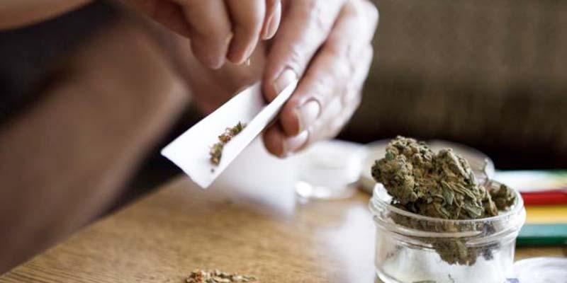 Psychiatric internments associated with cannabis use have increased 30-fold in 15 years