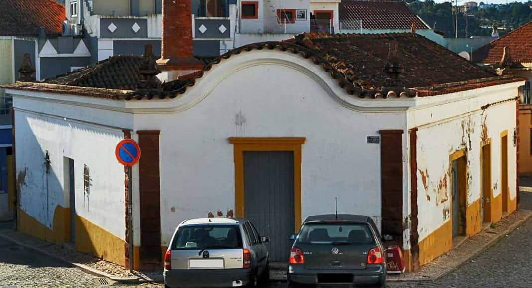 Silves Traffic restricted as Silves begins to turn old bakery into ‘House of Wine’