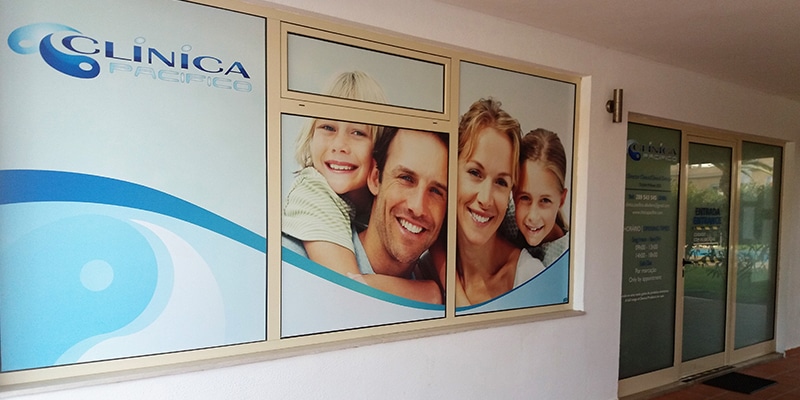 Photo of the outside of Clínica Pacifico