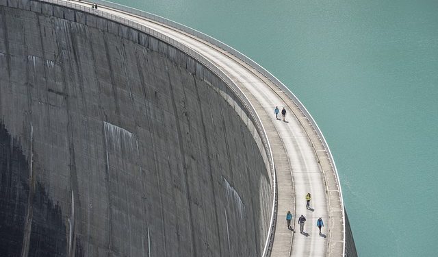 Alqueva reservoir transfers 100 million cubic meters of water to seven struggling dams