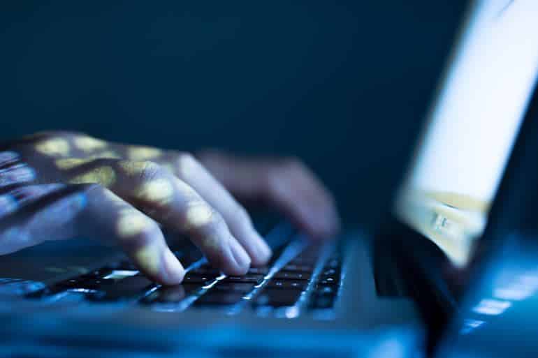darknetistock-519161938.jpg