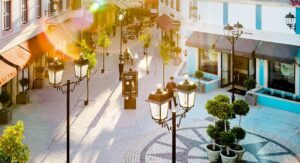 Designer Outlet Algarve to form “socially-distanced” human ribbon for breast cancer awareness
