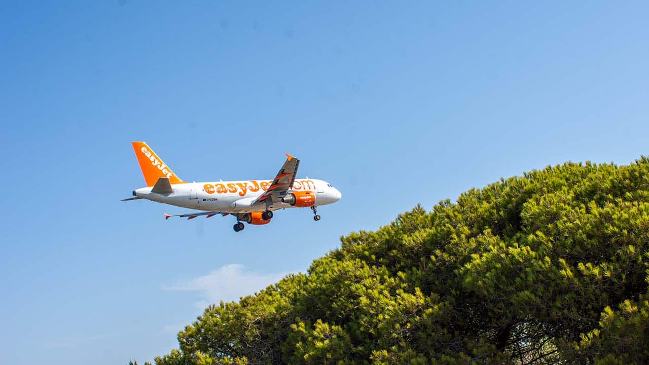 easyJet