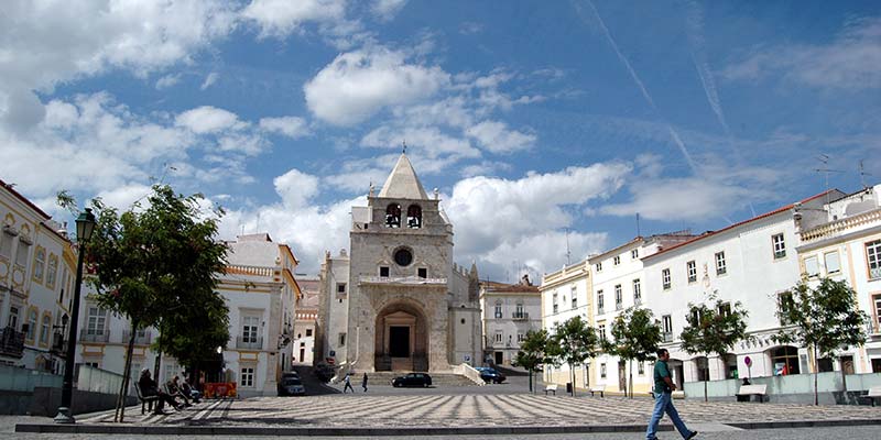 Elvas, inside the city walls / Photo: PETER KAIN