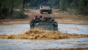 Parties unanimous in salary rises for Armed Forces