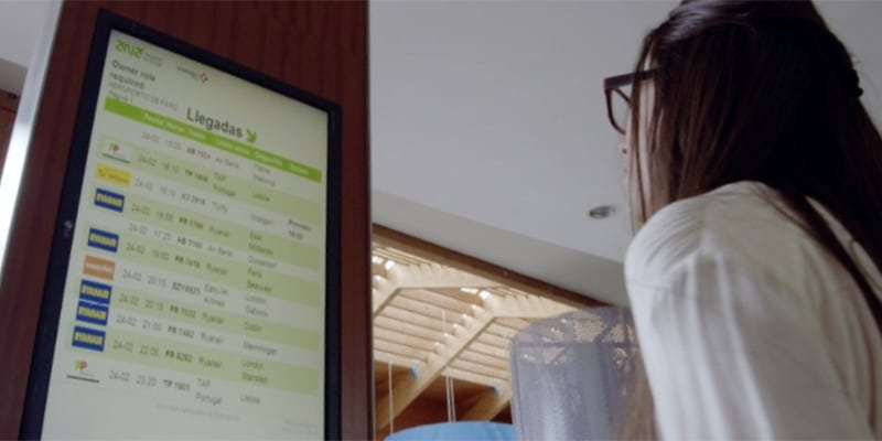 Photo of the flight information service for tourists provided at Forum Algarve