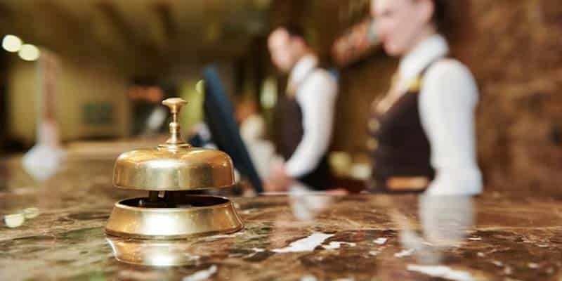 Algarve hotels welcome fewer Brits in November